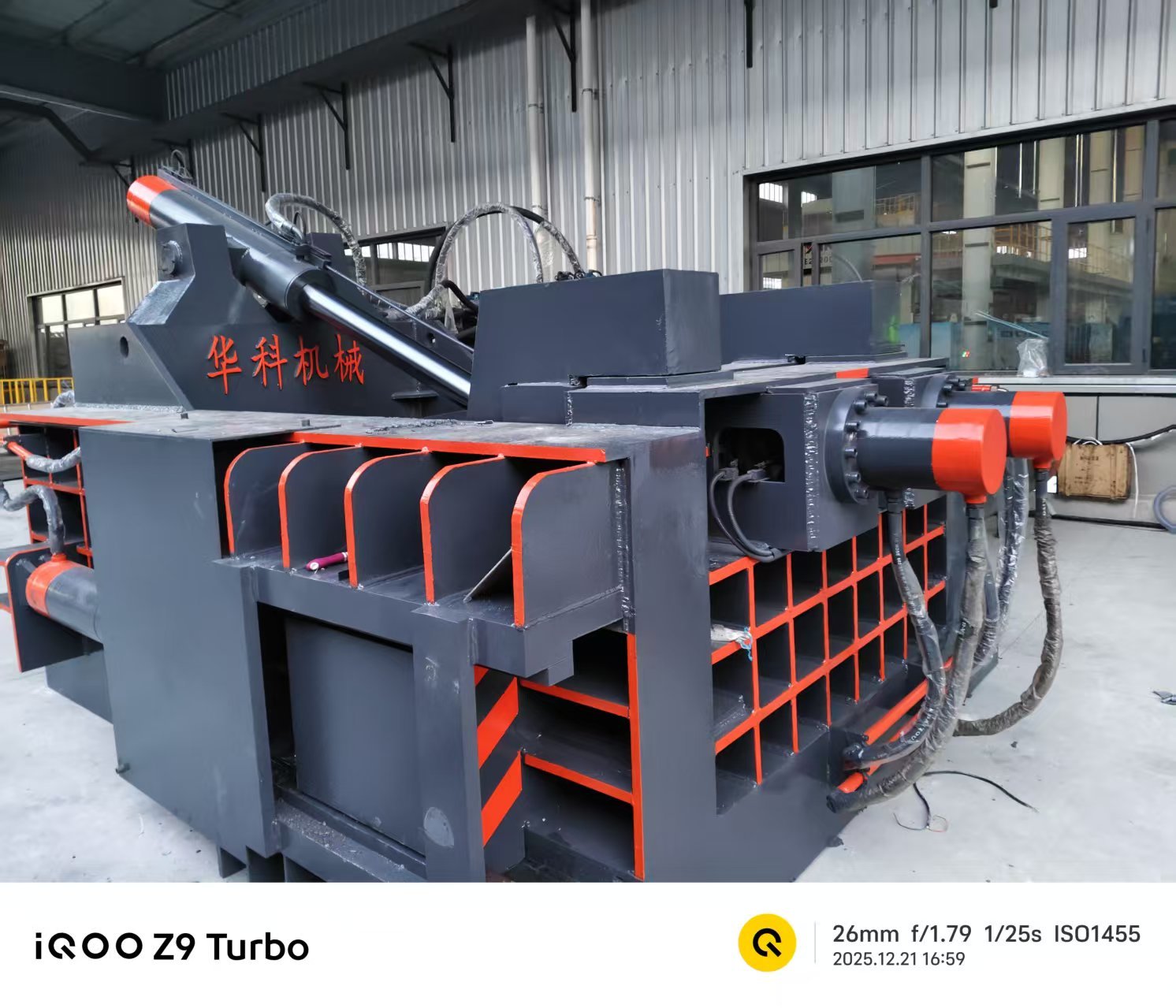 Laatste bedrijfsblogs What Causes Hydraulic Pressure Loss in a Scrap Metal Baler Machine? Symptoms and Causes