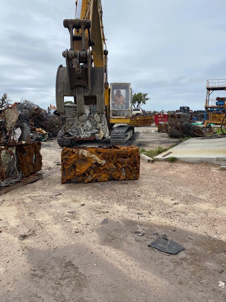 Laatste bedrijfsblogs How to Select Bale Size for Easier Scrap Storage, Loading and Furnace Charging