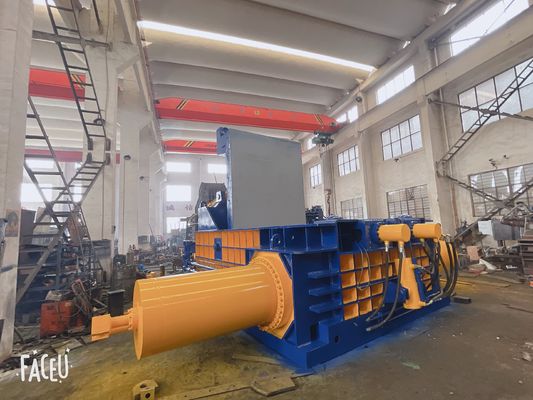 kopen Hoog productiepercentage Schroot Metal Baler Machine 180KW Vermogen 700*700mm online manufacture
