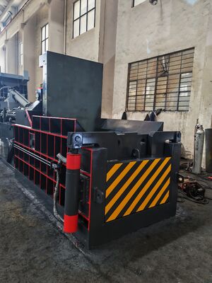 Kopen Metalen baler met hoge dichtheid Y81Q-250 zorgt voor een uniforme compressie van schroot online manufacture